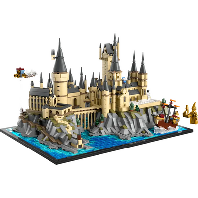 Hogwarts Castle and Grounds | 2,660 Pieces