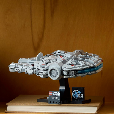 Millennium Falcon Ship - Star Wars | 921 Pieces